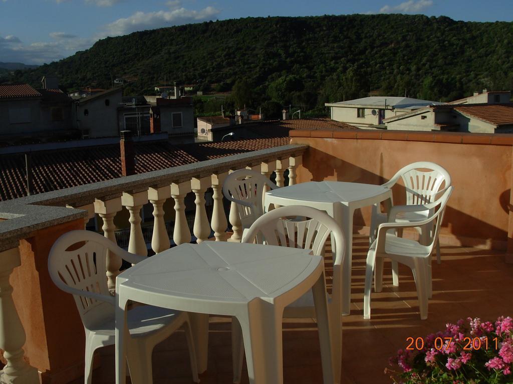 B&B Sotto Le Stelle Vacanze 巴里萨尔多 客房 照片